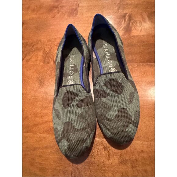 Woman’s Rothy’s camouflage slip on shoes/flats size 9 1/2 - Picture 2 of 5